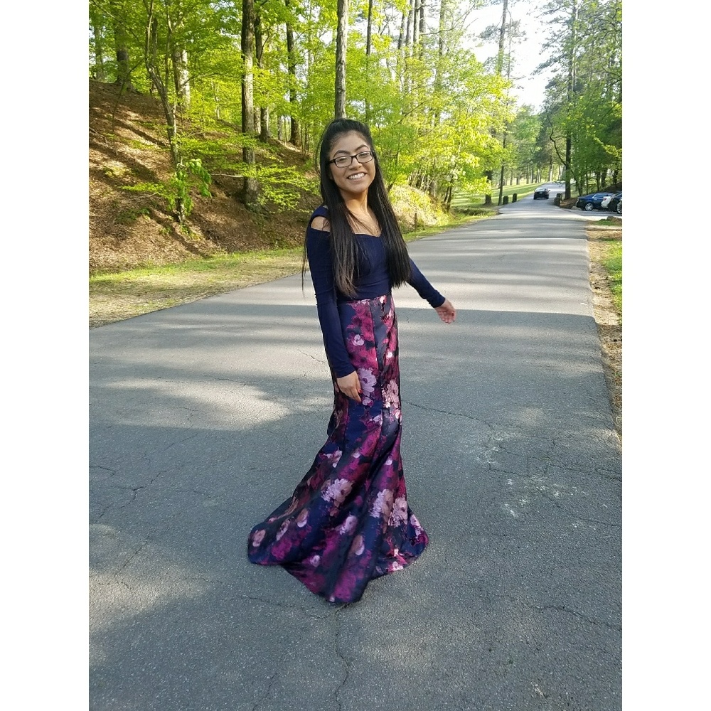 Cold-Shoulder Prom Dress - Picture 3 of 4